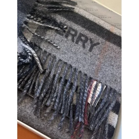 Grey-Black Check Cashmere-Blend Scarf - Picture 3 of 3